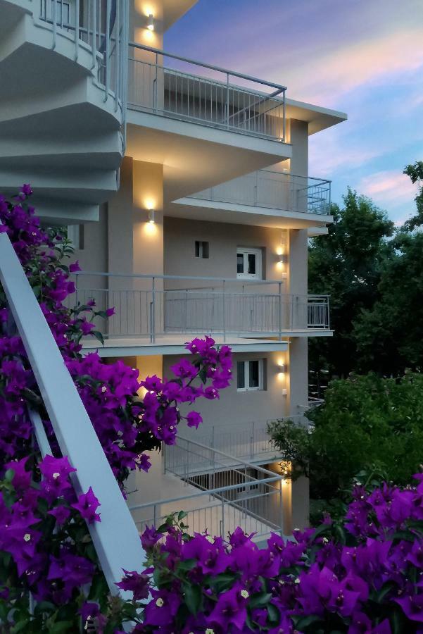 Lilly Apartments Atenas Exterior foto